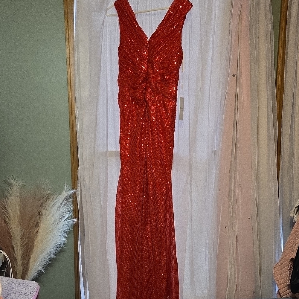 NWT Elegant Red Sequin Evening Gown